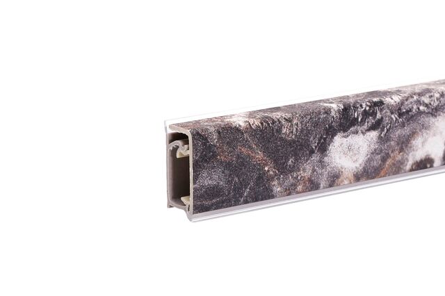 Плинтус для столешниц КВАДРО-Д №261 ПАЛАДИНА КОРИЧНЕВАЯ (3000мм)